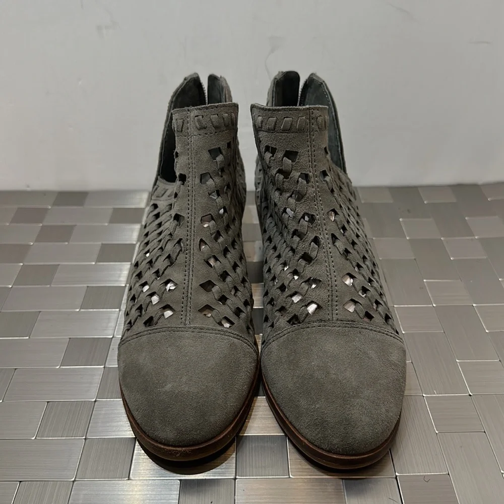 Vince‎ Camuto #299
